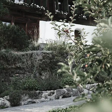 Haus Mannenberg Bed and breakfast