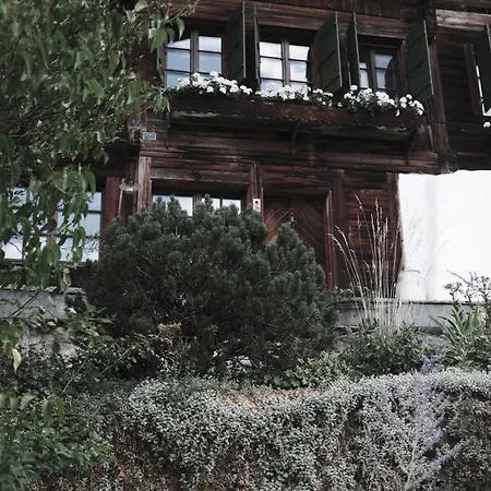 Haus Mannenberg Bed and breakfast
