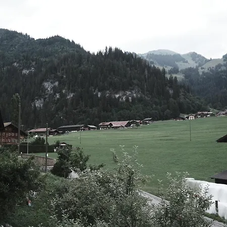 Haus Mannenberg Bed and breakfast Zweisimmen